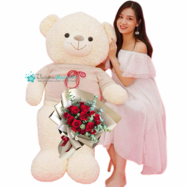 Giant Teddy Bear/ 12 Red Roses in Bouquet